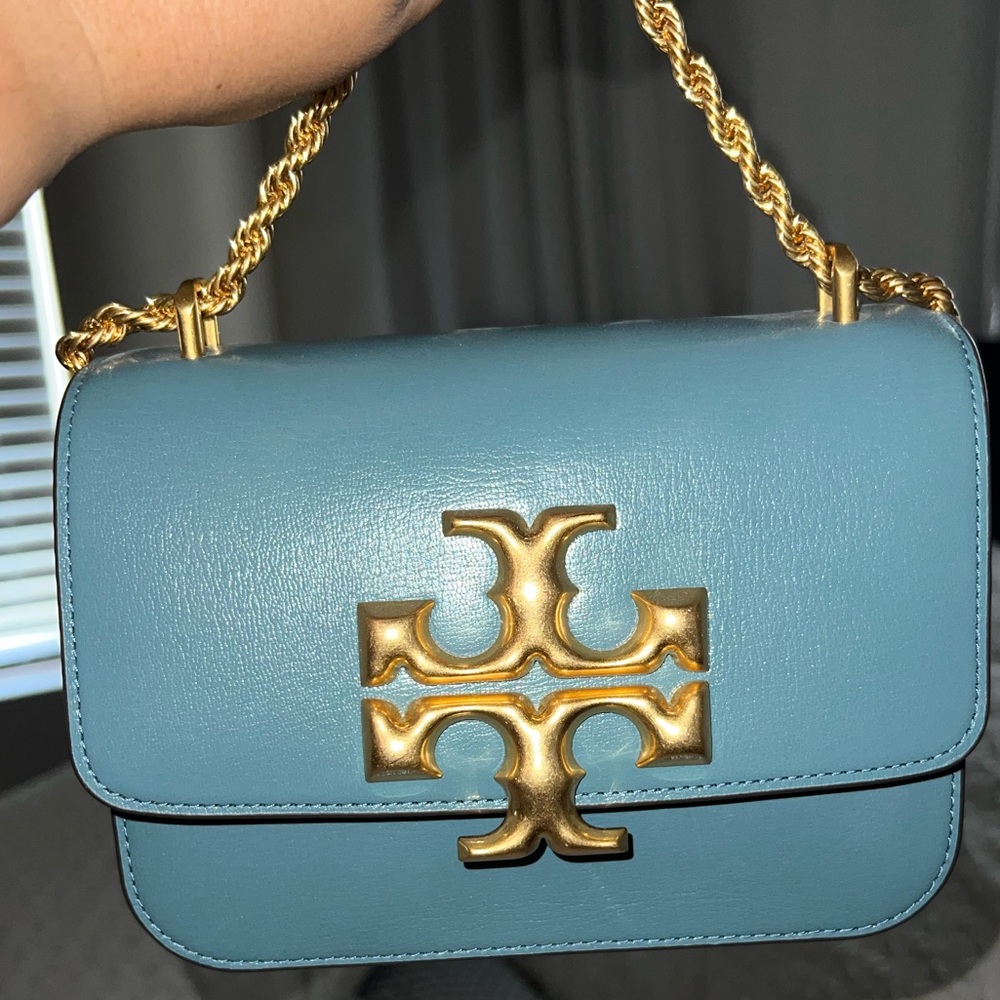 Tory Burch Eleanor bag- small in excellent condition
